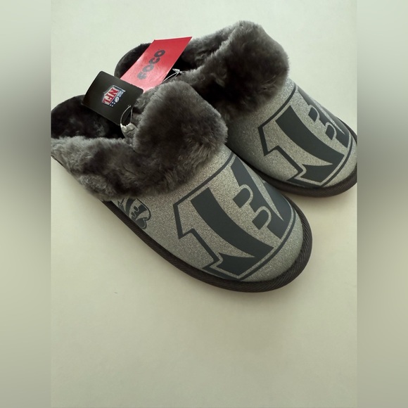 Foco NFL Cincinnati Bengals Slippers Women’s Size Large (9-10) - Picture 6 of 7